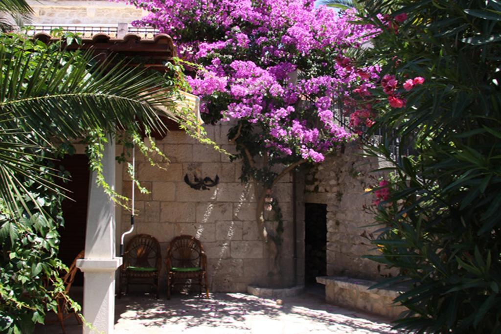 Villa Rustika Sutivan Kültér fotó